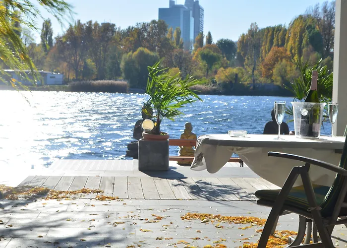 Apartment Ajo - Alte Donau Waterfront - Self-check-in *