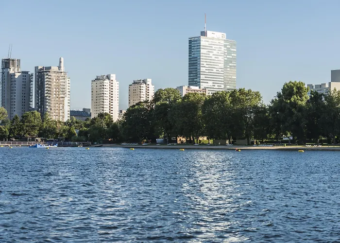 Ajo - Alte Donau Waterfront - Self-check-in *