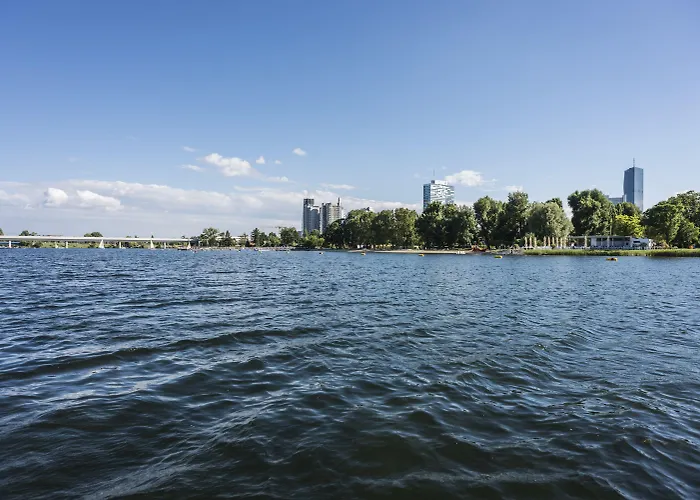 Ajo - Alte Donau Waterfront - Self-check-in *