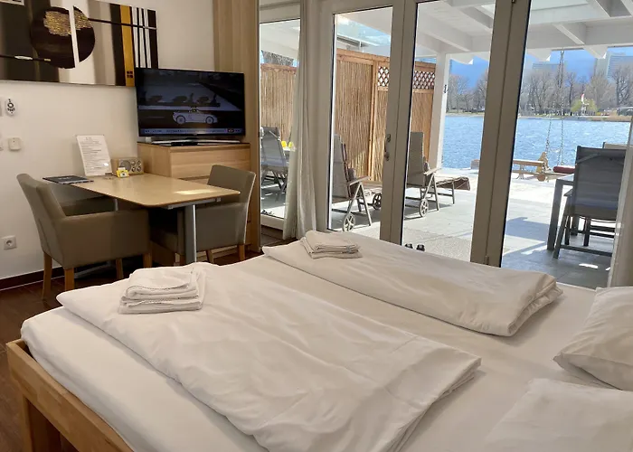 Ajo - Alte Donau Waterfront - Self-check-in Apartment